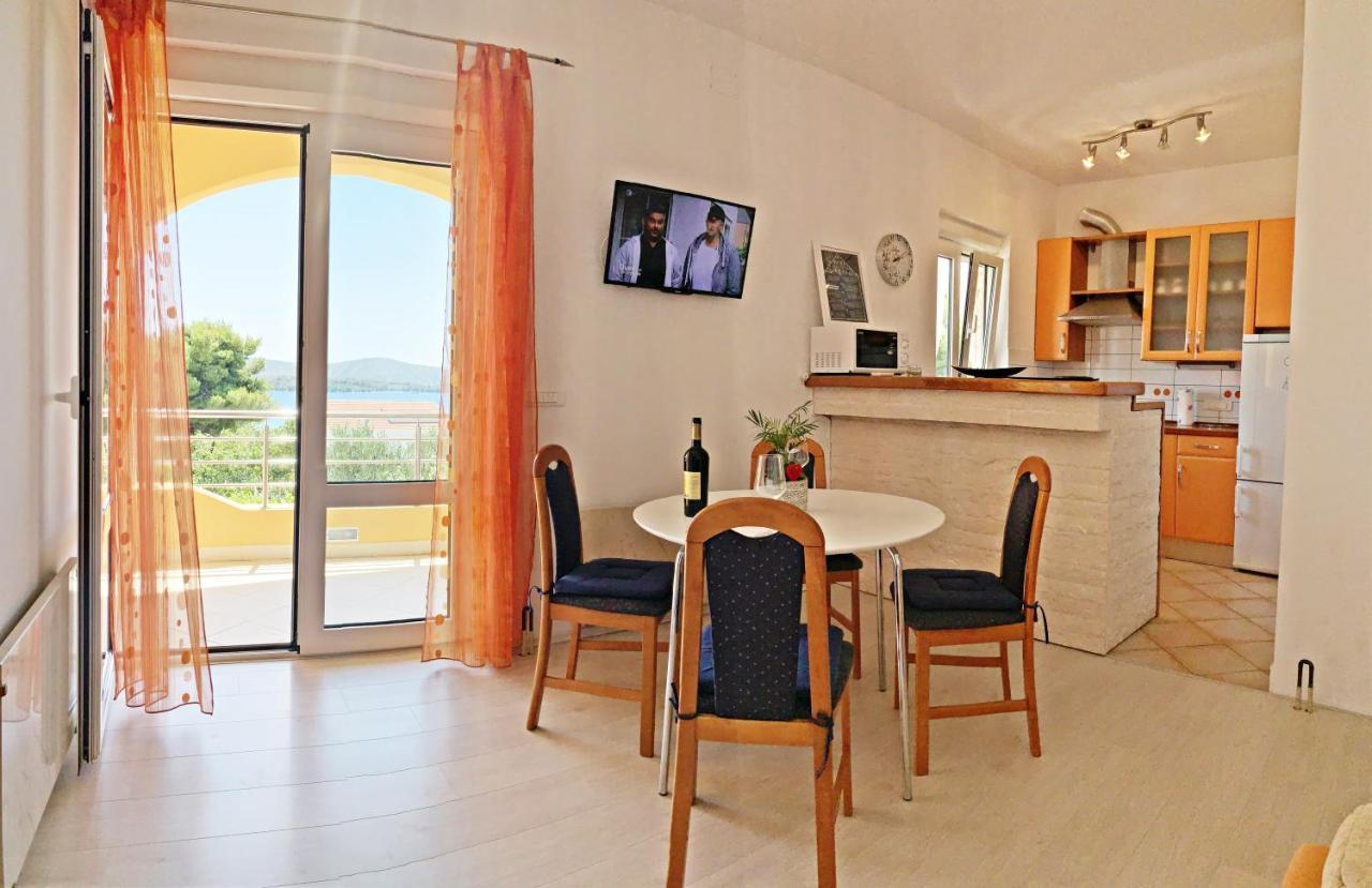 Apartments Villa Ra Zaboric Exterior foto