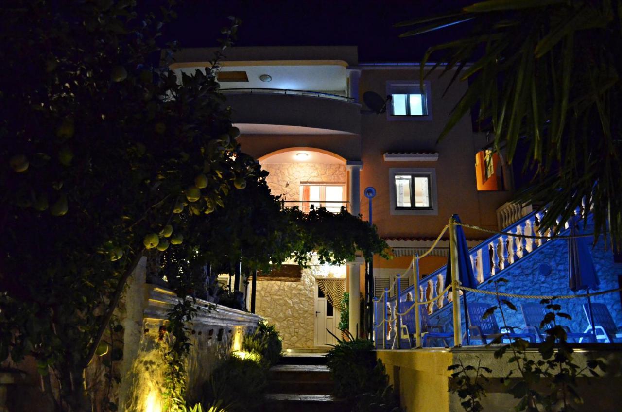 Apartments Villa Ra Zaboric Exterior foto