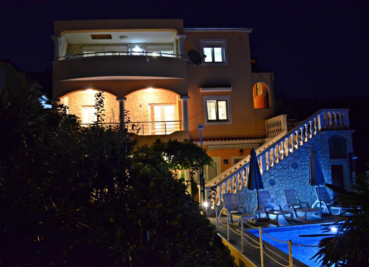 Apartments Villa Ra Zaboric Exterior foto